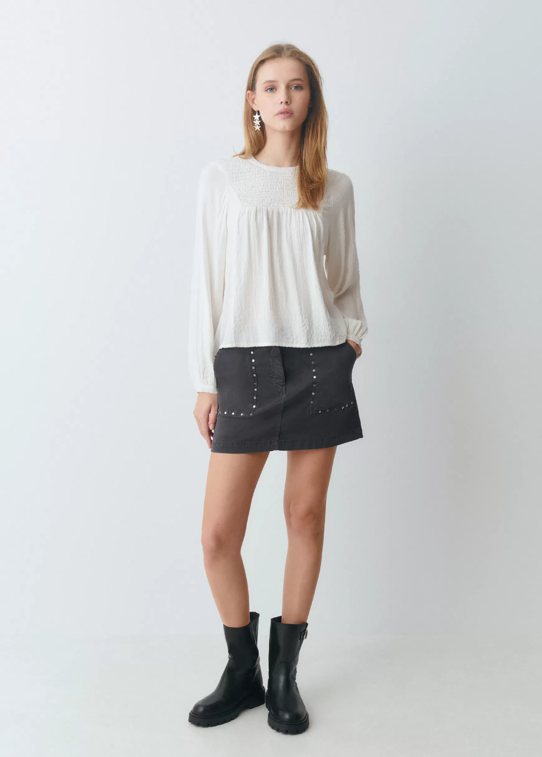 Brownie Blusa com smock no peitilho- Blusas E Camisas