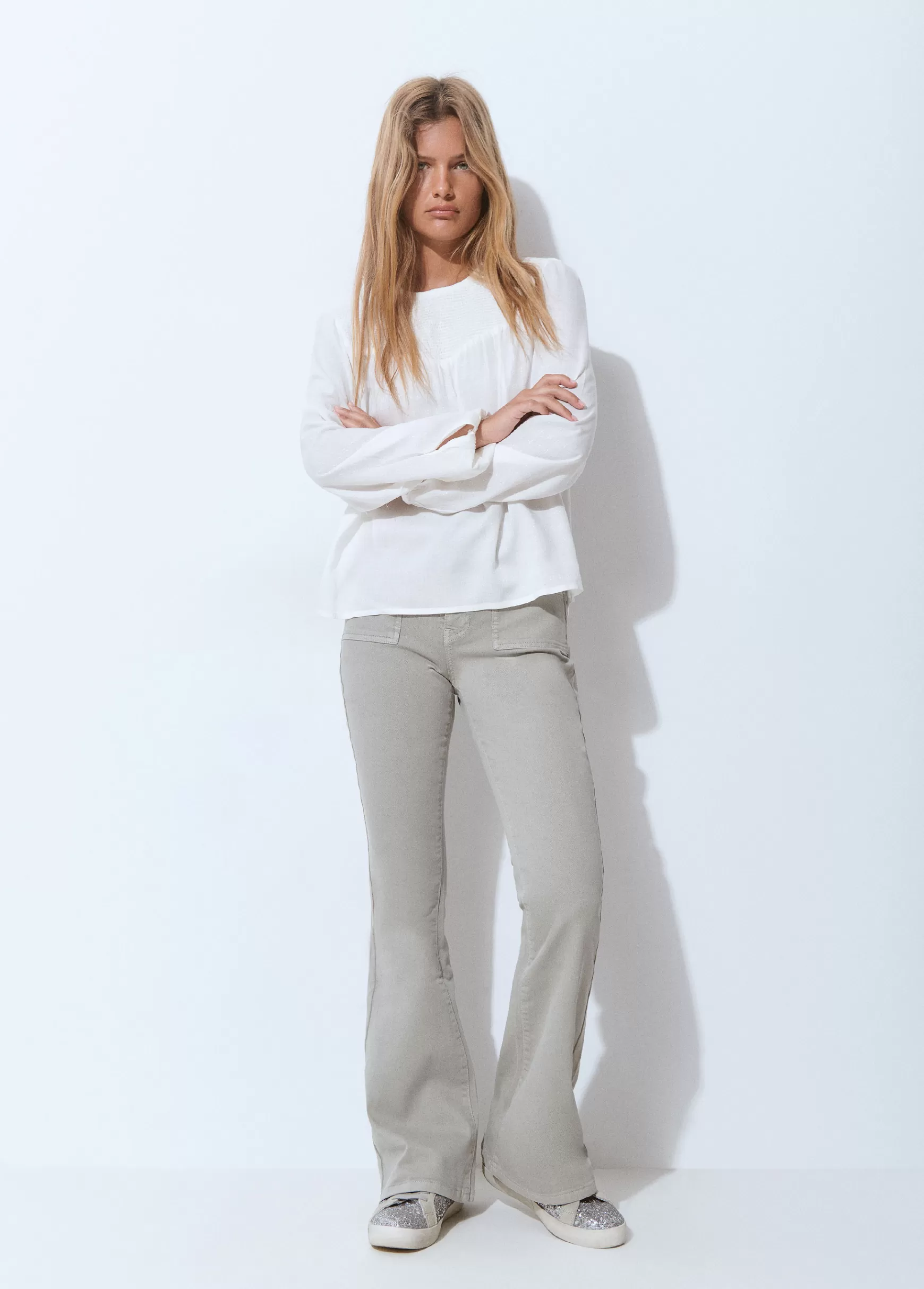 Brownie Blusa gola redonda smock em bico- Blusas E Camisas