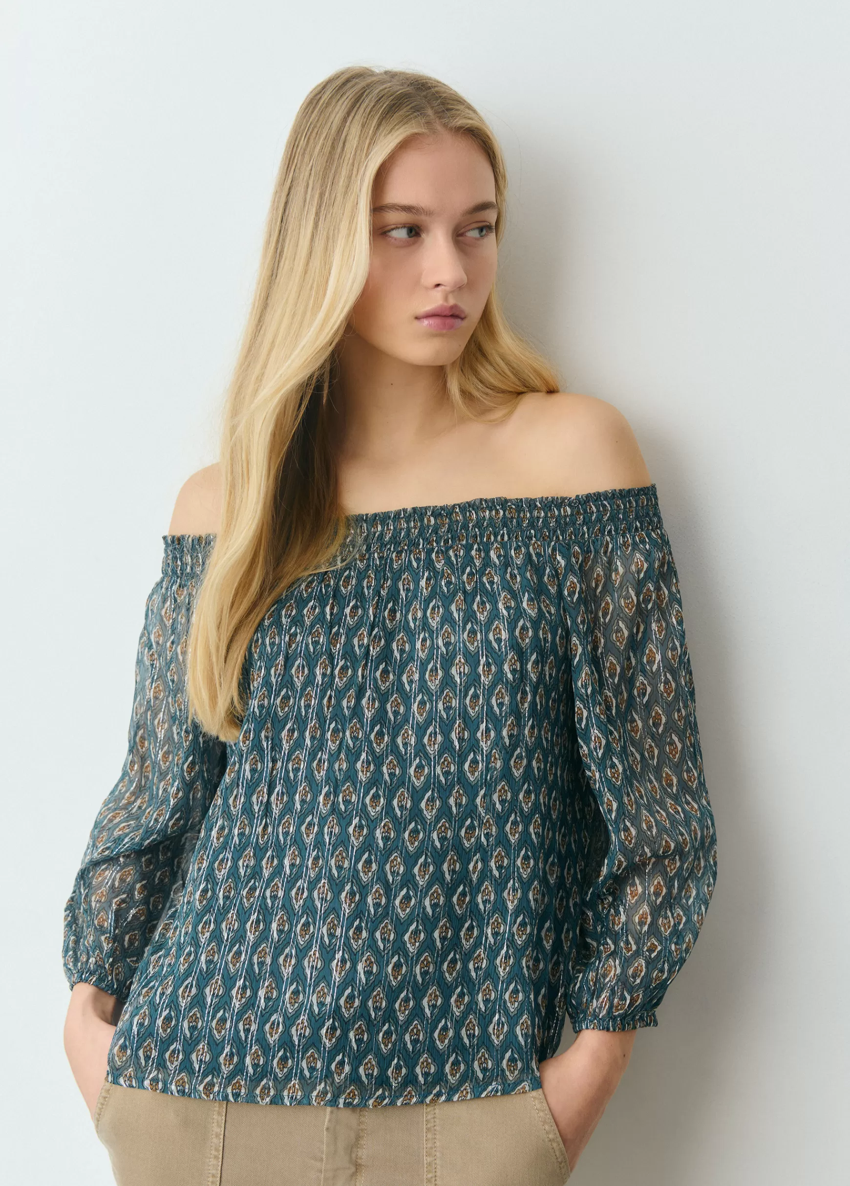 Brownie Blusa offshoulder selo índio brilho- Blusas E Camisas