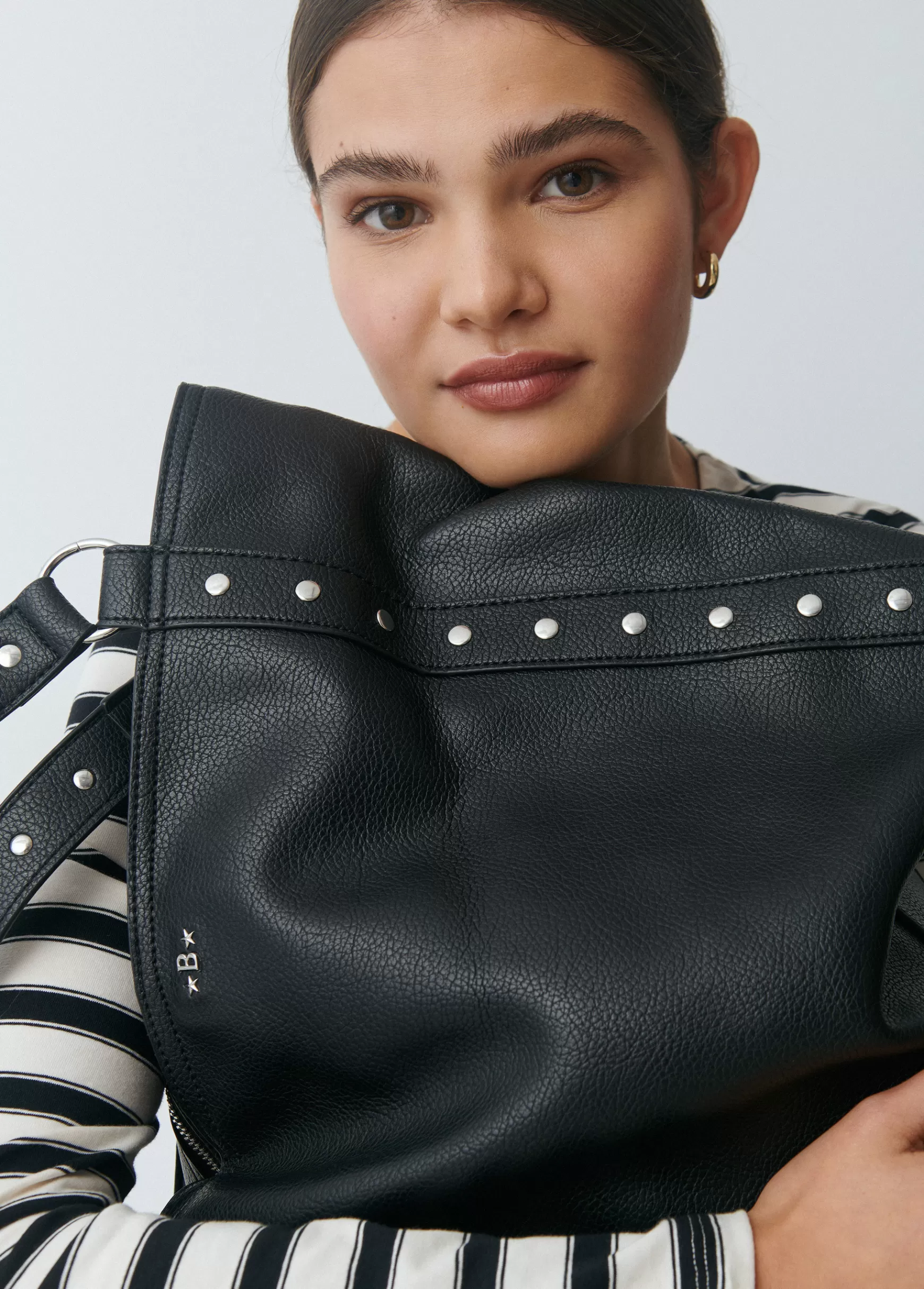 Brownie Shopper preta tachas- Malas
