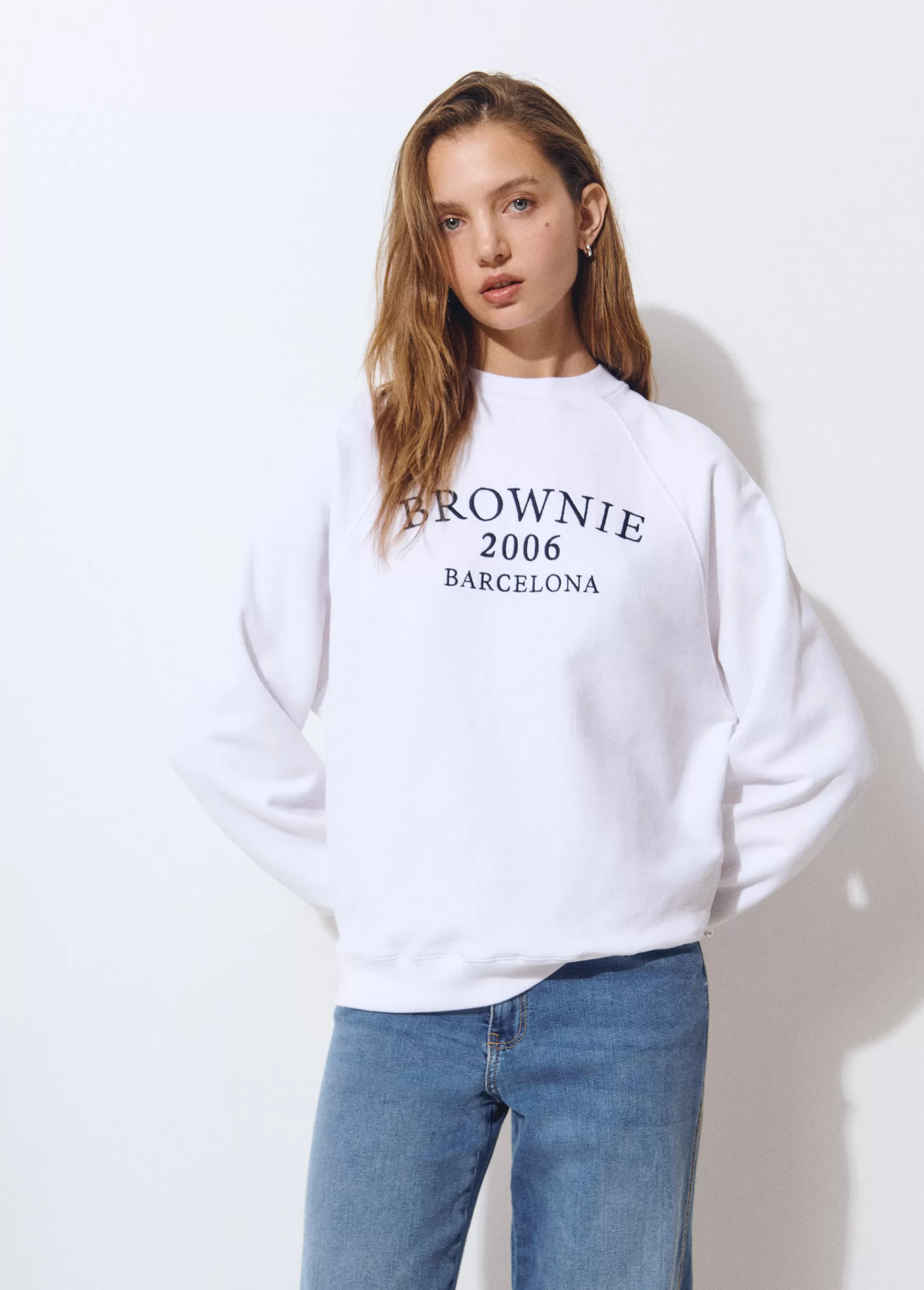 Brownie Sweatshirt bordada manga raglán- Sweatshirts