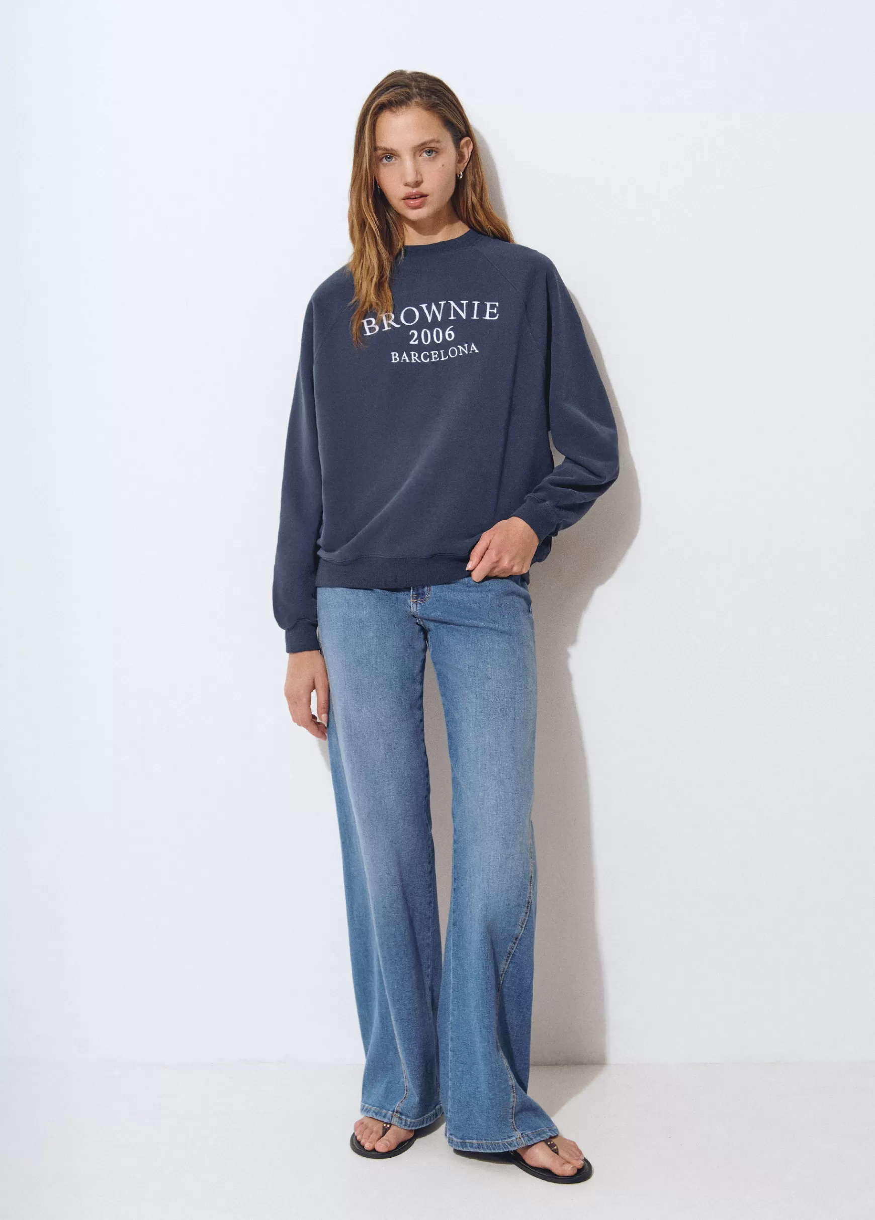 Brownie Sweatshirt bordada manga raglán- Sweatshirts