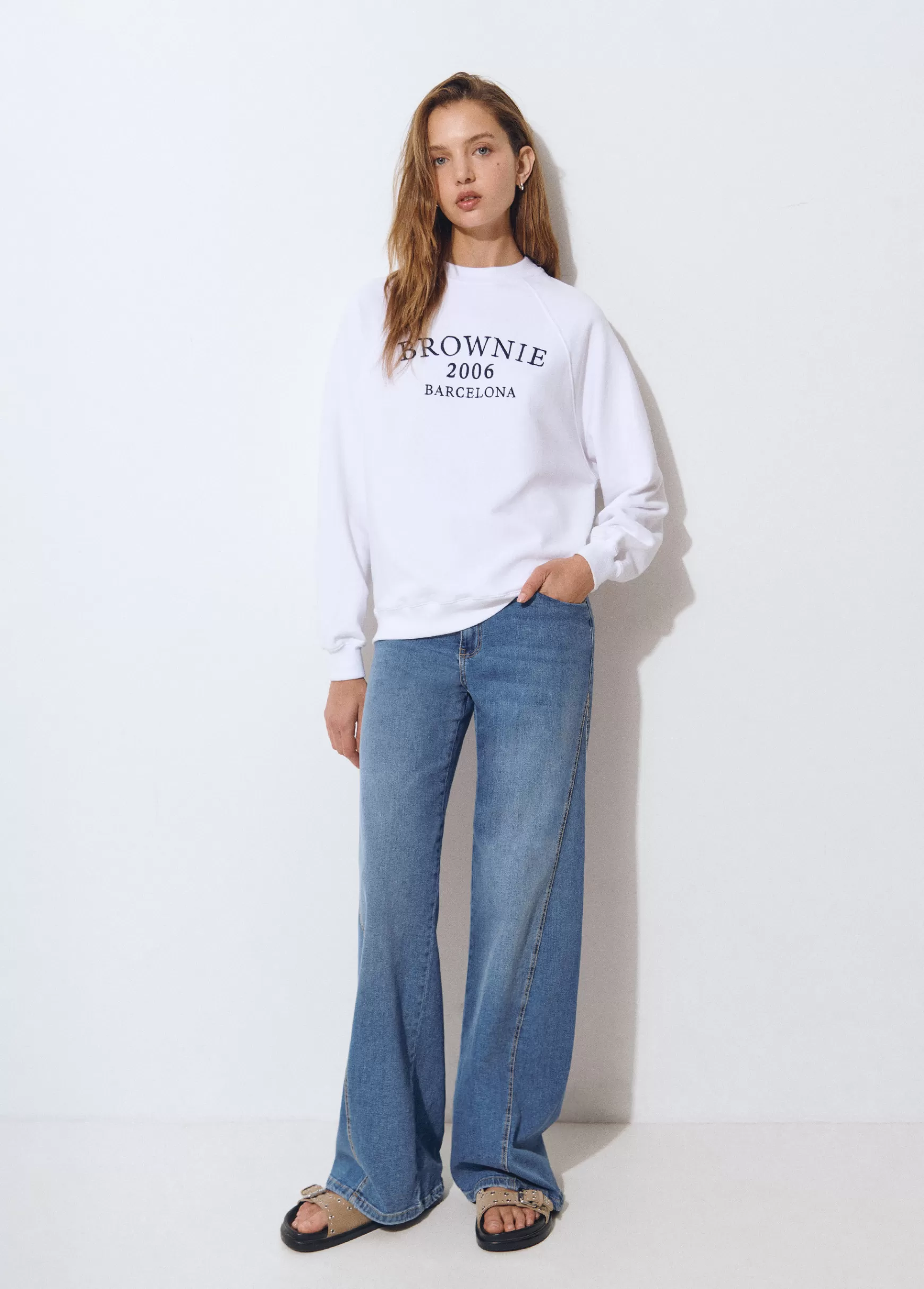 Brownie Sweatshirt bordada manga raglán- Sweatshirts
