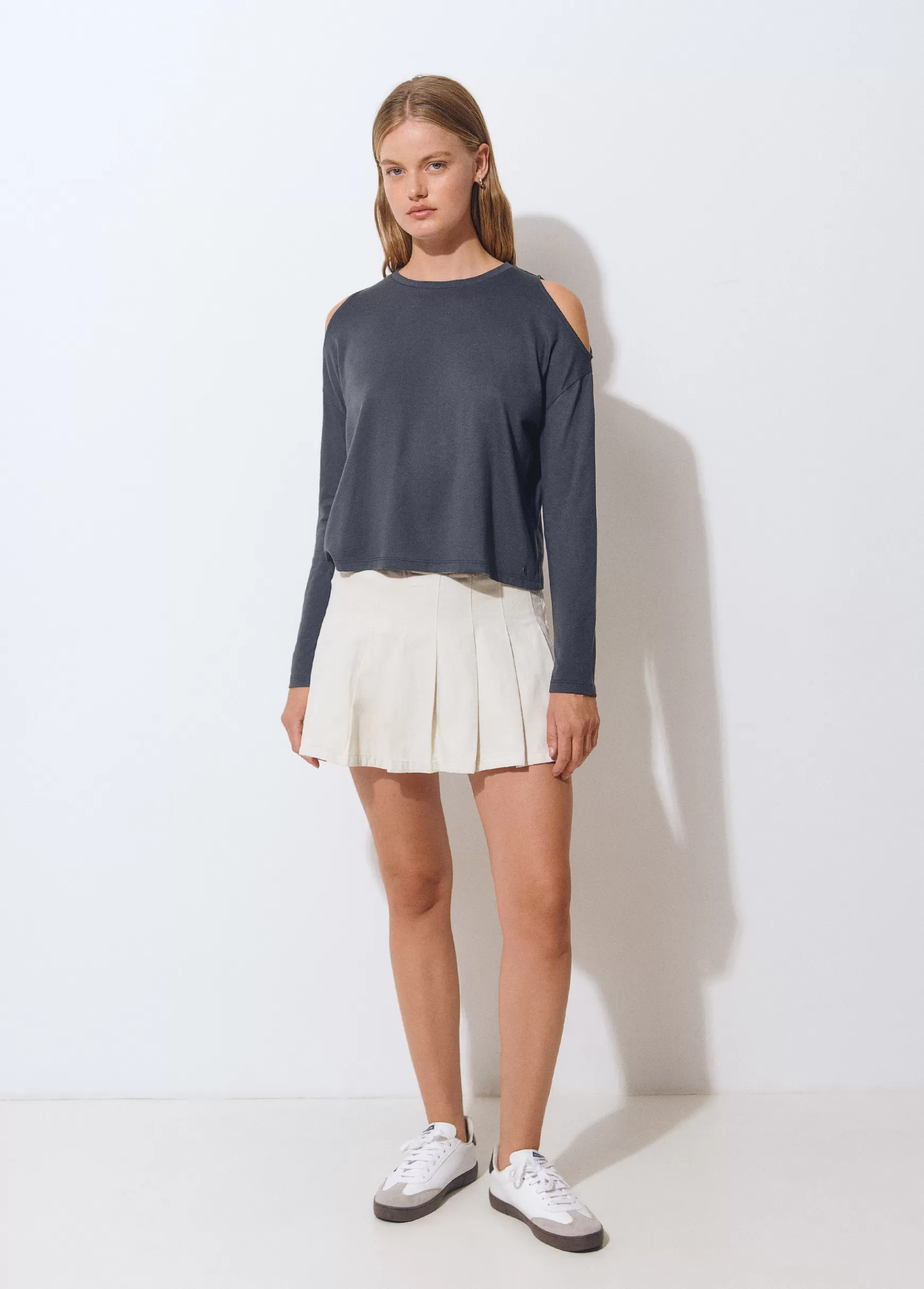 Brownie T-shirt cut-out ombro- T-shirts E Tops Alças