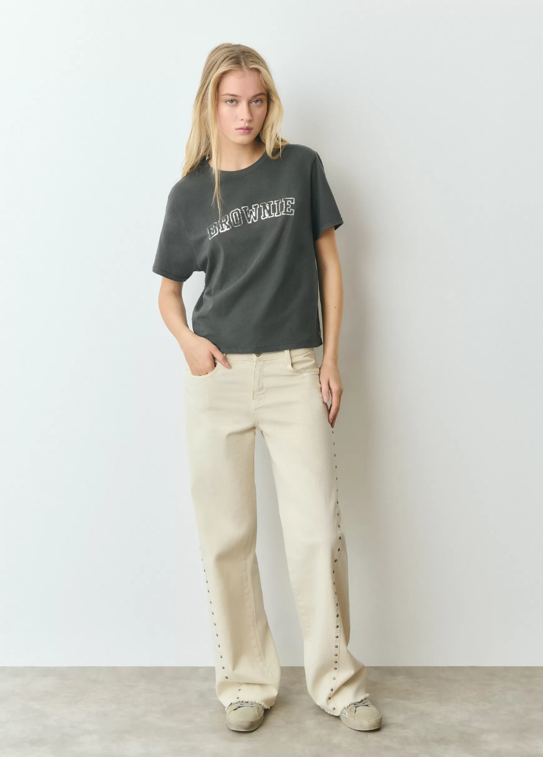 Brownie T-shirt manga curta texto bordado lantejoulas- T-shirts E Tops Alças