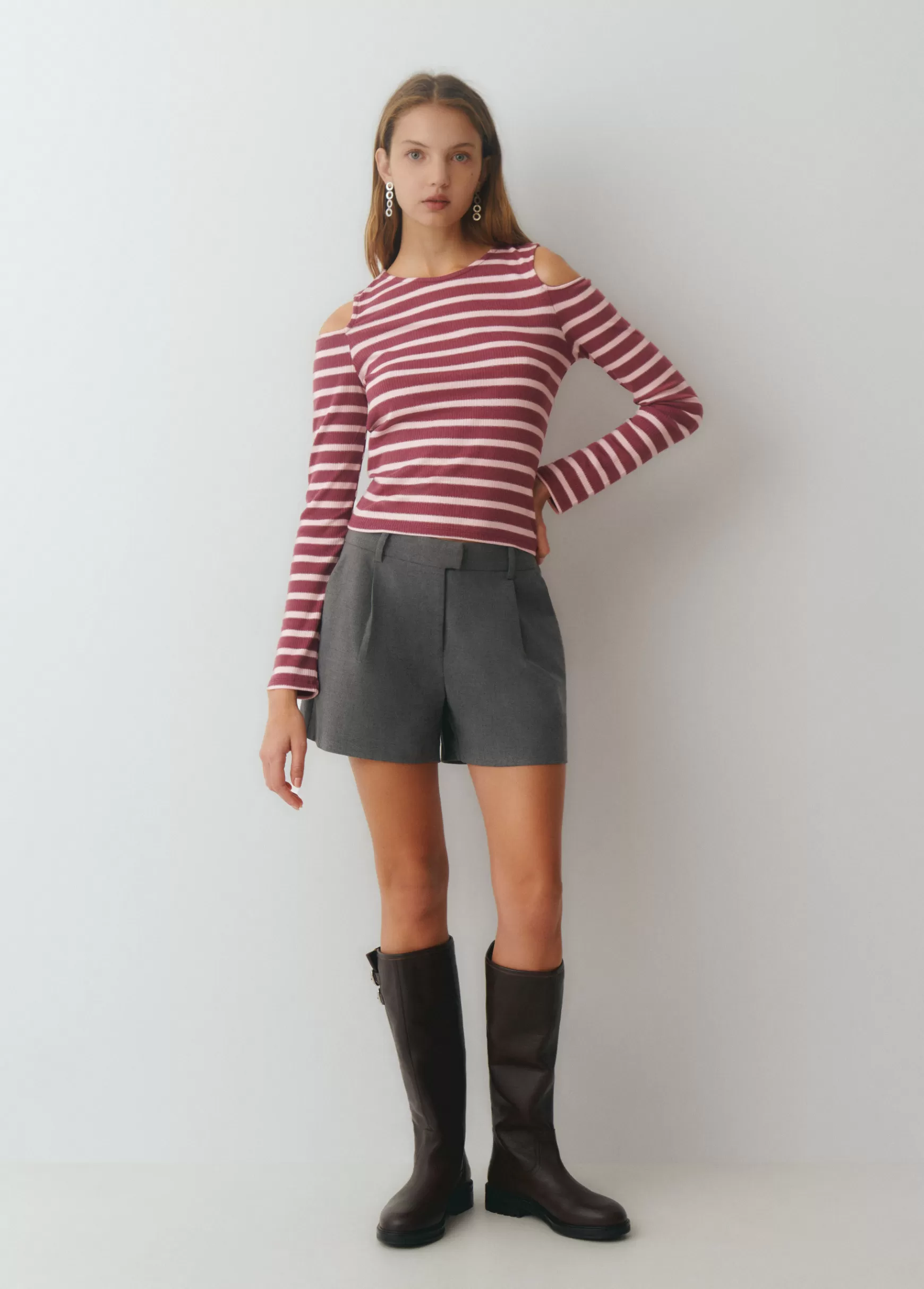 Brownie T-shirt risca lúrex cut-out ombro- T-shirts E Tops Alças
