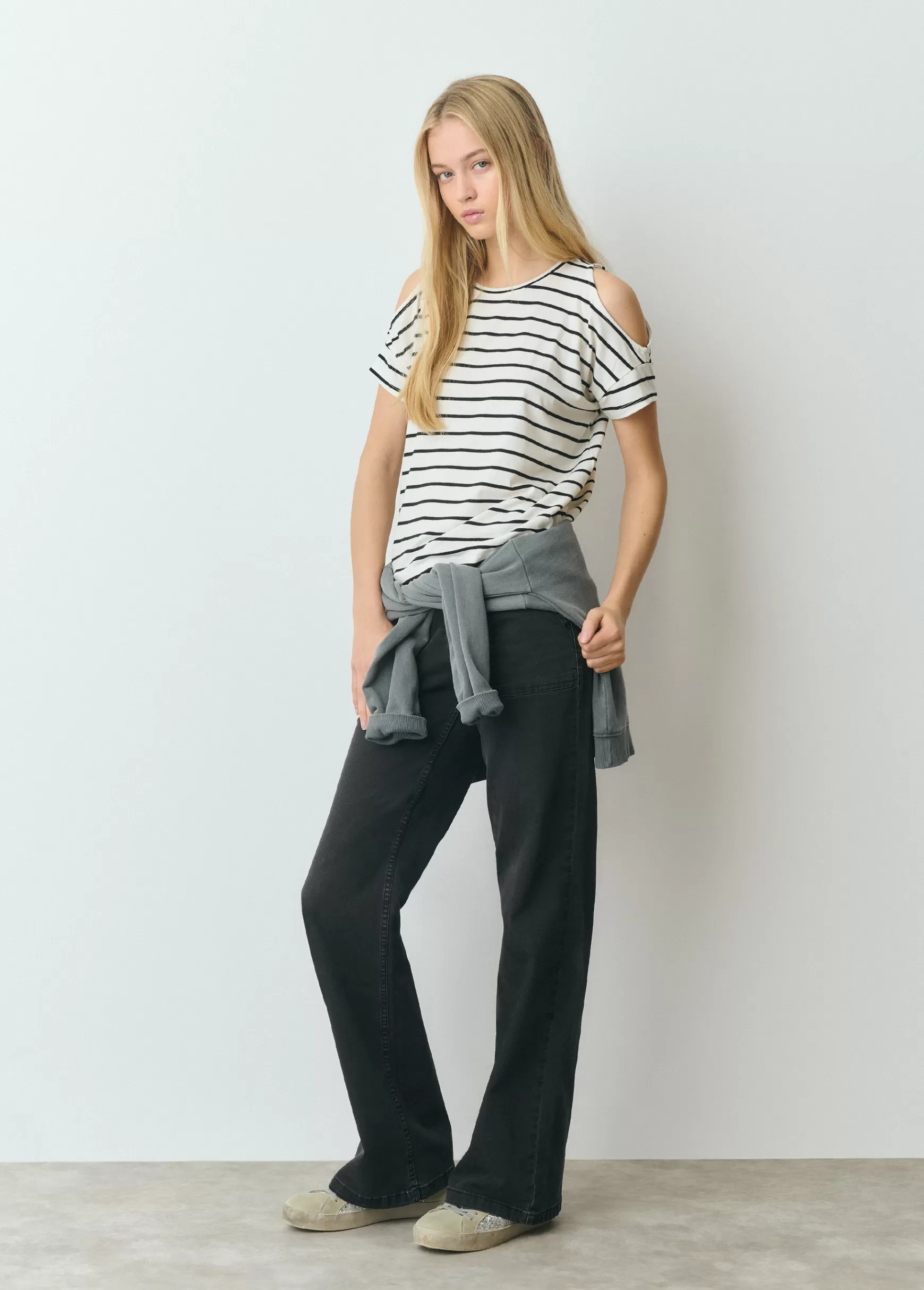 Brownie T-shirt risca tecida cut-out ombro- T-shirts E Tops Alças